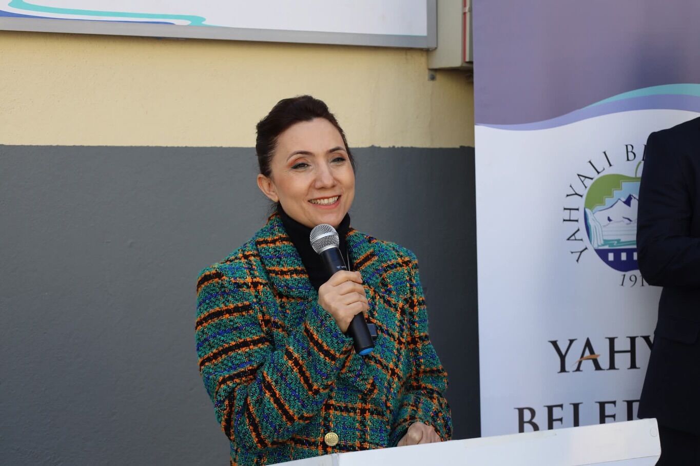 657636174 18084677945591840 7337575079449459862 N