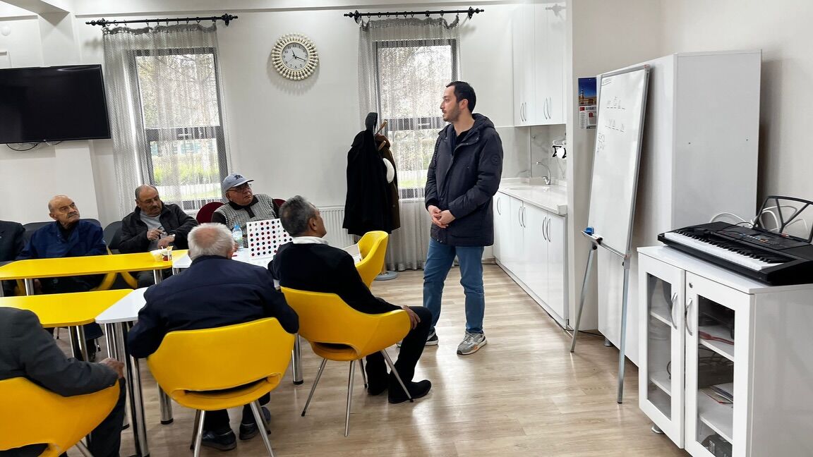 657949007 18085124144591840 7009489566404366972 N