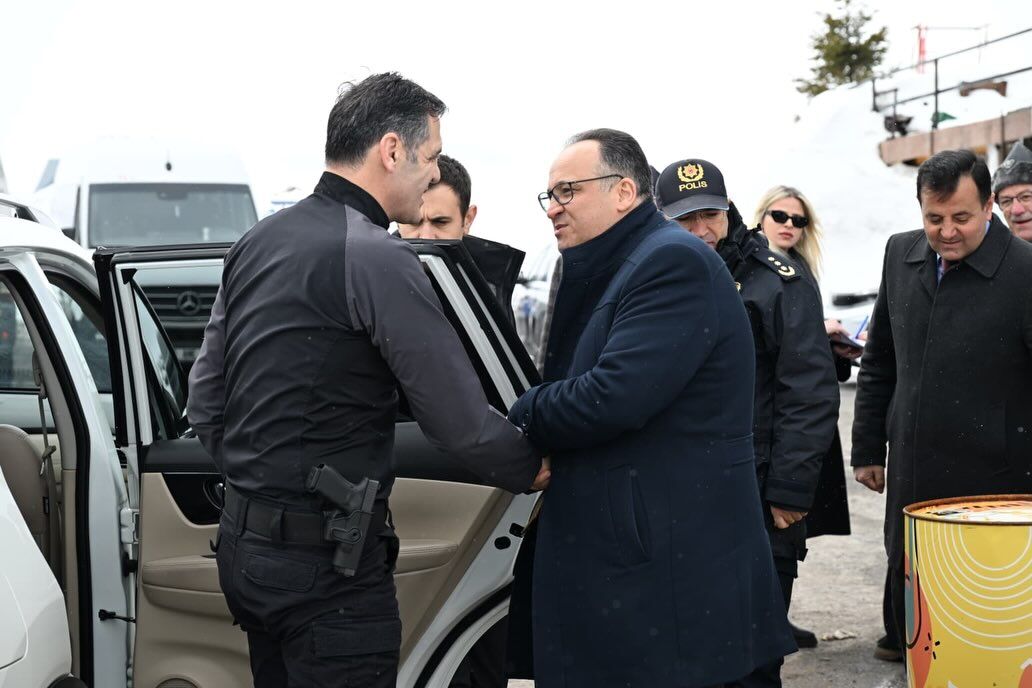 658902318 17939144310173155 8000157369366390918 N