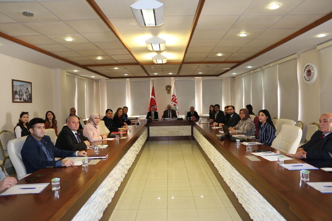 657261272 18085279850591840 6269245363798170996 N