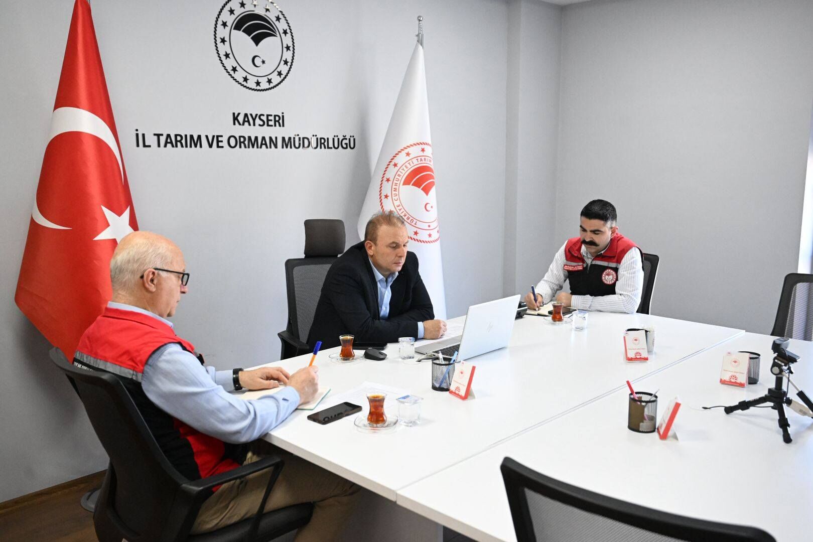 659848031 2065247867627520 4790294168491520358 N