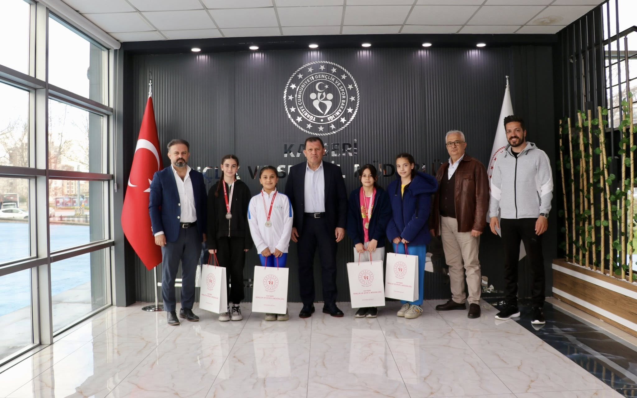 662592994 1390875126407347 3309719027701322836 N