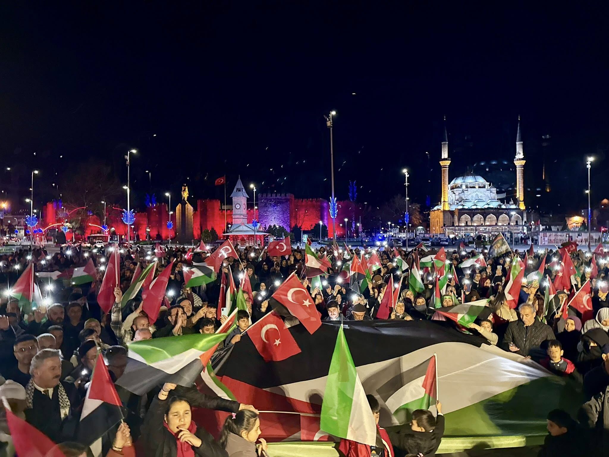 667762719 1379944484166345 1552546335895215349 N