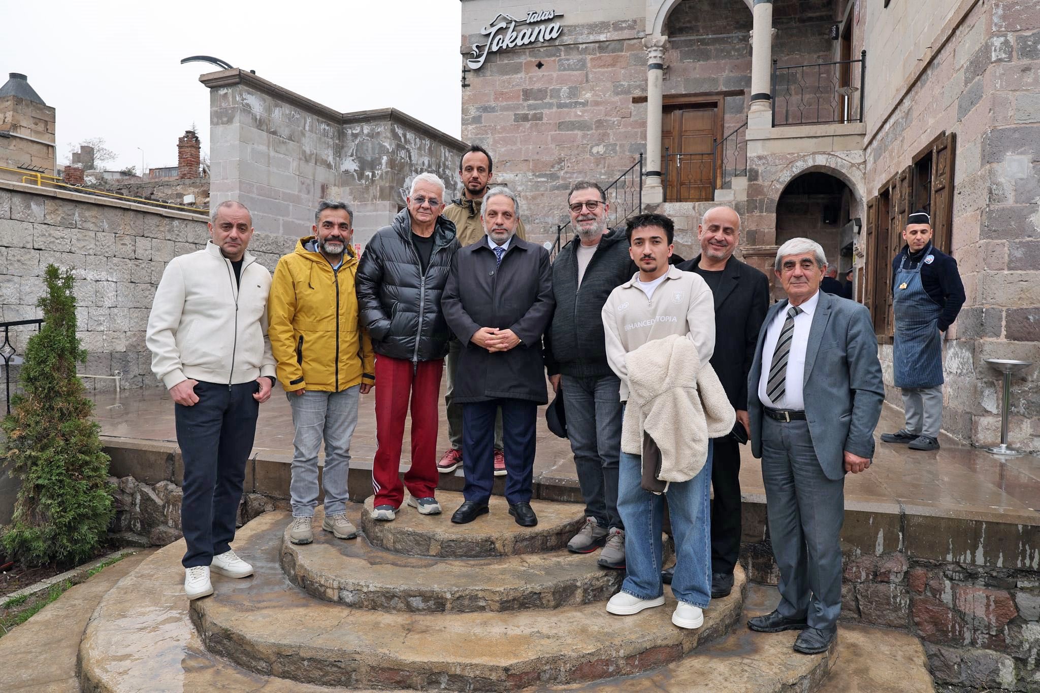 Zafer Algöz'den Sahaflar Çarşısı'na tam not