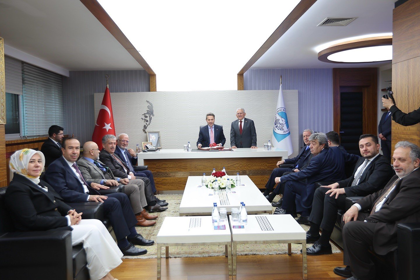 Bakan Bayraktar: "Kayseri, Türkiye'nin gözbebeği"