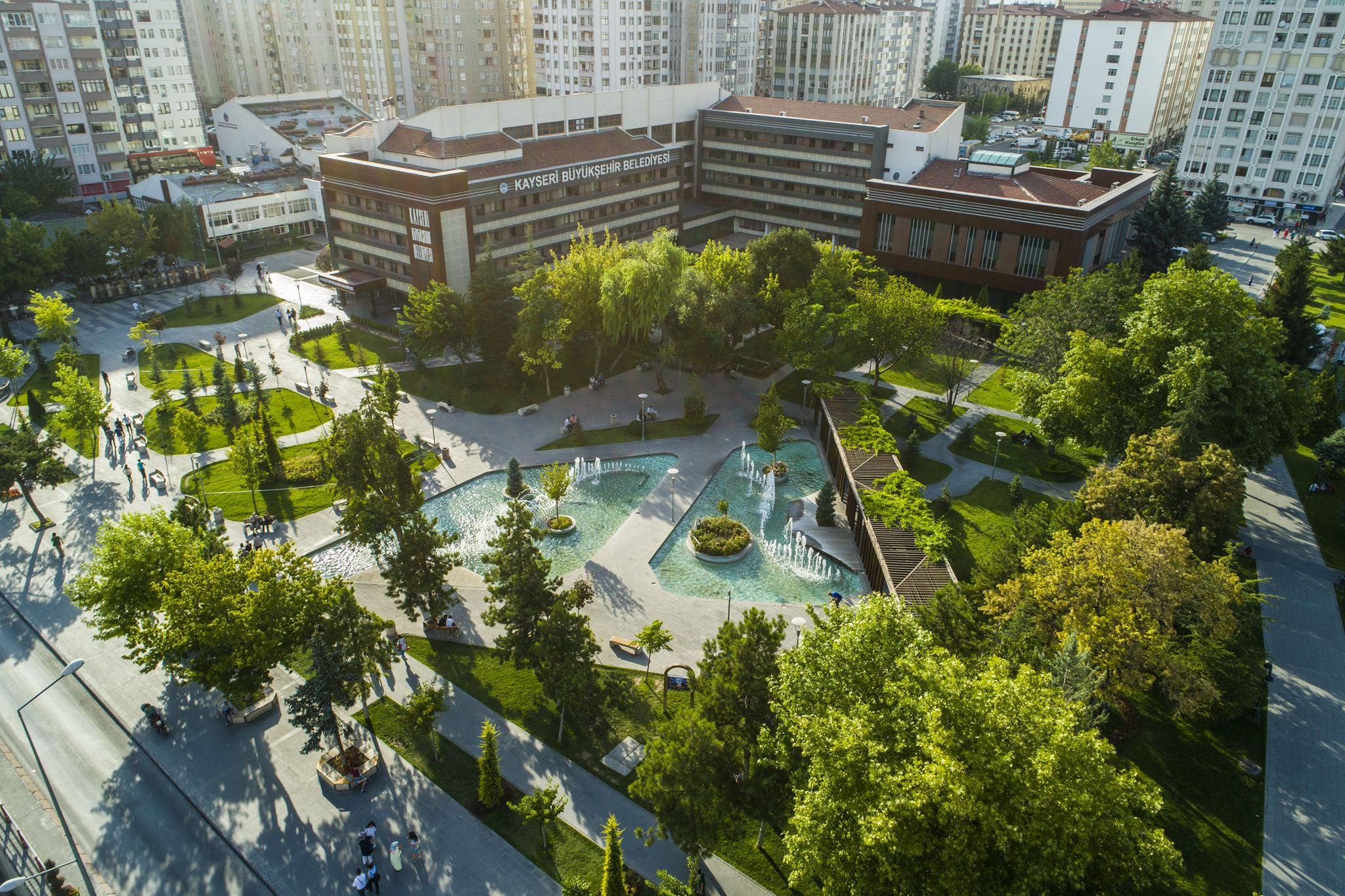 Kayseri Büyükşehir Belediyesi’nden Dar Gelirli Emeklilere 10 Bin TL Destek